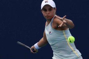 阿扎伦卡迎来十赛季高光表现，G2球迷沸腾！的简单介绍爱游戏在线